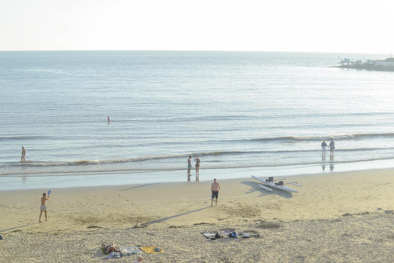 Cerise Royan - Le Grand Hotel De La Plage 外观 照片