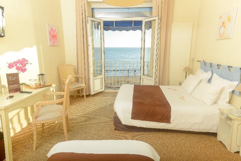 Cerise Royan - Le Grand Hotel De La Plage 外观 照片